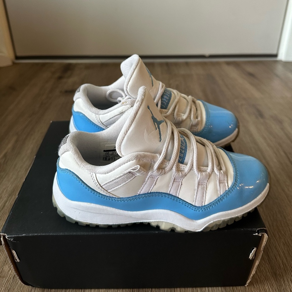Jordan 11 Retro “Columbia” UNC Blue/White Sneakers Kids Size 13C